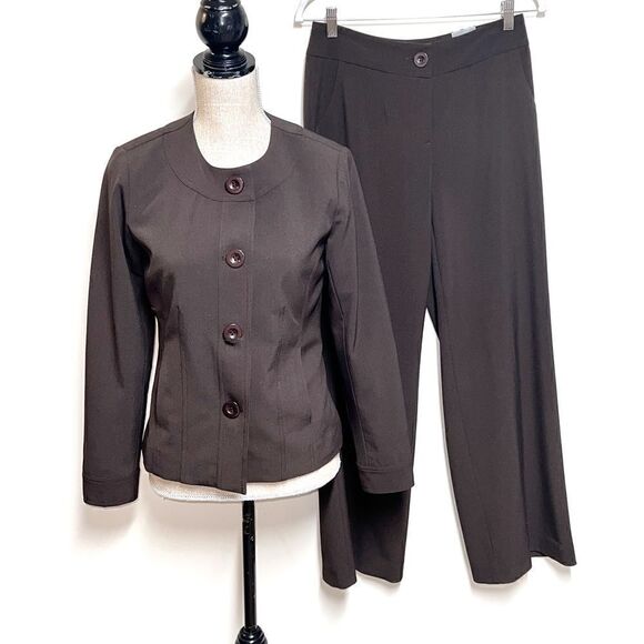 NWT Chico’s Classy Chocolate Brown 2 Piece Pant Suit Sz 0 Sz S 4 - Picture 1 of 14